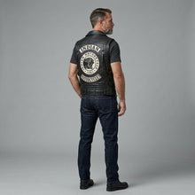 Laden Sie das Bild in den Galerie-Viewer, Herren-Lederweste im Western-Biker-Stil – Motorrad-Klassiker