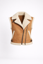 Laden Sie das Bild in den Galerie-Viewer, Women's Brown Shearling Fur Vest