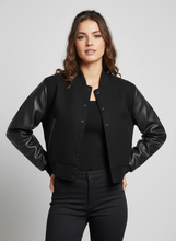 Laden Sie das Bild in den Galerie-Viewer, Damen Polo Ralph Lauren Schwarze verkürzte Leder-College-Jacke