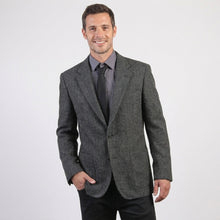 Laden Sie das Bild in den Galerie-Viewer, Men’s Gray Herringbone Wool Blazer – Classic Tailored Waverly Sport Coat