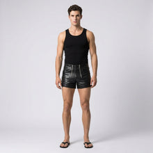 Laden Sie das Bild in den Galerie-Viewer, Men’s Matte Black Leather Shorts – Premium Elastic Waist Luxury Shorts