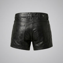 Laden Sie das Bild in den Galerie-Viewer, Men’s Matte Black Leather Shorts – Premium Elastic Waist Luxury Shorts