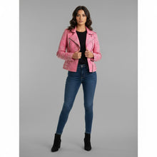 Laden Sie das Bild in den Galerie-Viewer, Damen Bikerjacke aus pinkfarbenem Nietenleder – Echte Motorradjacke
