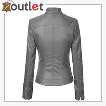 Laden Sie das Bild in den Galerie-Viewer, Womens Removable Hooded Faux Leather Moto Biker Fashion Jacket