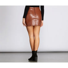 Laden Sie das Bild in den Galerie-Viewer, Girls High Rise Waist Hugging Fit Brown Leather Mini Skirt Leather Outlet