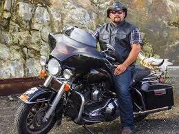 The-Ultimate-Guide-to-Leather-Biker-Vests-Types-Materials-Styles-Craftsmanship-and-Events Leather Outlet
