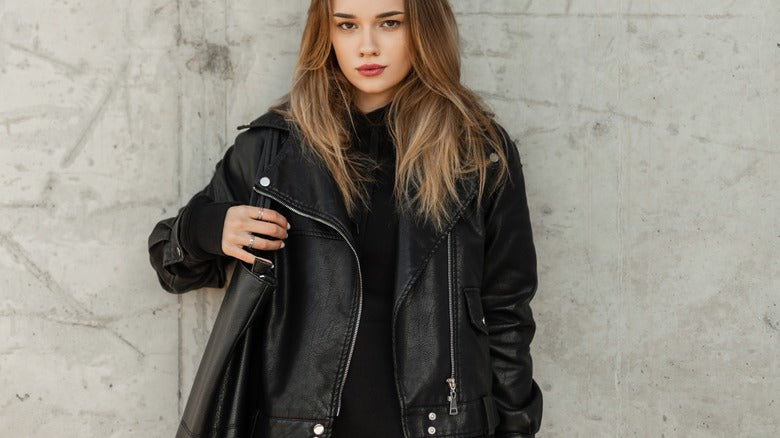 What-are-different-steps-to-make-your-jacket-smell-free Leather Outlet