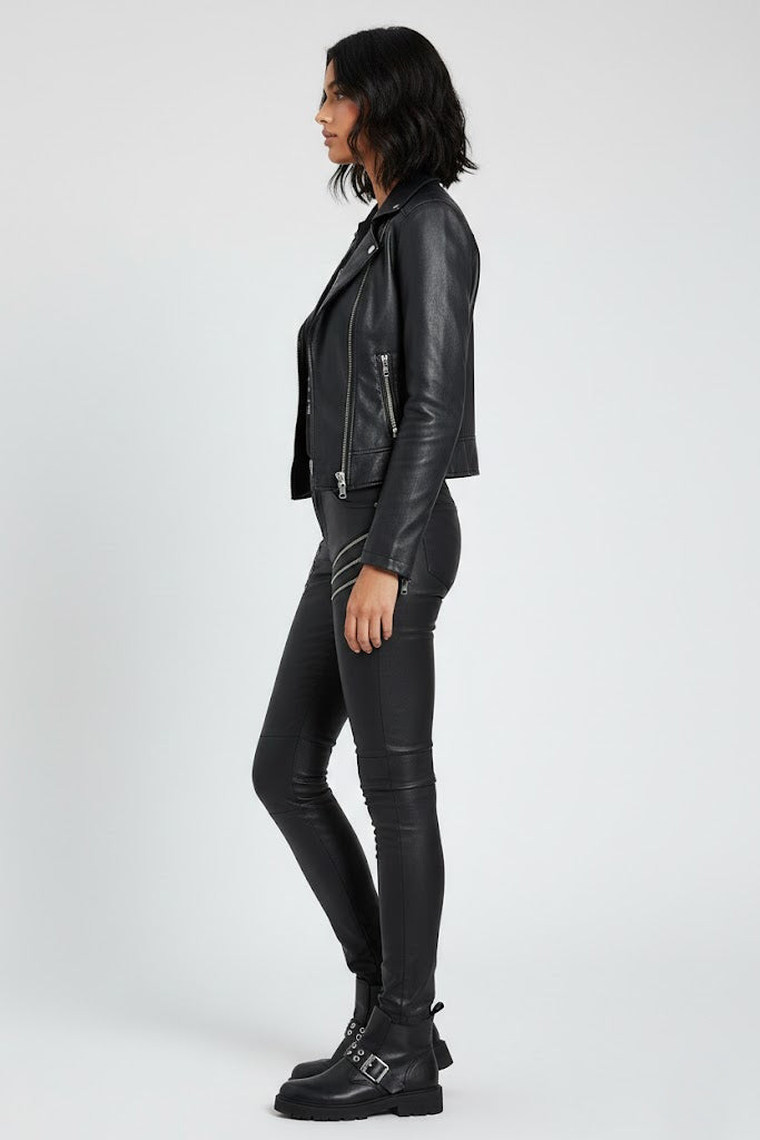 Damen Schwarze Echtleder Motorradhose – Slim Fit Biker Stil