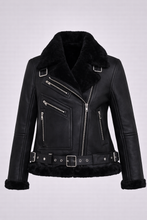 Laden Sie das Bild in den Galerie-Viewer, Damen Moya V schwarze Shearling Aviator Moto Jacke
