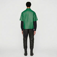 Laden Sie das Bild in den Galerie-Viewer, Men’s Green Half Sleeve Leather Shirt – Premium Casual Leather Shirt
