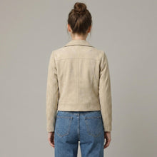 Laden Sie das Bild in den Galerie-Viewer, Women's Beige Suede Moto Jacket
