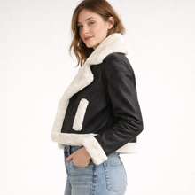 Laden Sie das Bild in den Galerie-Viewer, Women's Black Leather &amp; White Shearling Jacket
