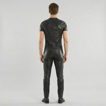 Laden Sie das Bild in den Galerie-Viewer, Men’s Premium Lambskin Leather T-Shirt – Luxury Slim Fit Leather Tee

