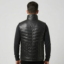 Laden Sie das Bild in den Galerie-Viewer, Men’s Black Quilted Leather Puffer Vest – Insulated Biker Vest
