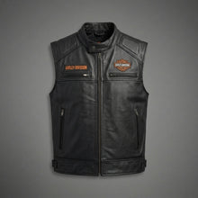 Laden Sie das Bild in den Galerie-Viewer, Herren Harley-Style Leder-Roadster-Weste – Premium Schwarzes Narbenleder
