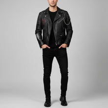 Laden Sie das Bild in den Galerie-Viewer, Signature Obsidian Skull Bikerjacke aus Leder – Handbesetzter Motorrad-Stil
